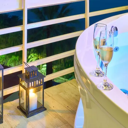 Appartement Balcon Al Mar Direct Access To The Beach